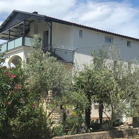 Lovely Sea View House 2 In Malinska Island Krk Екстер'єр фото