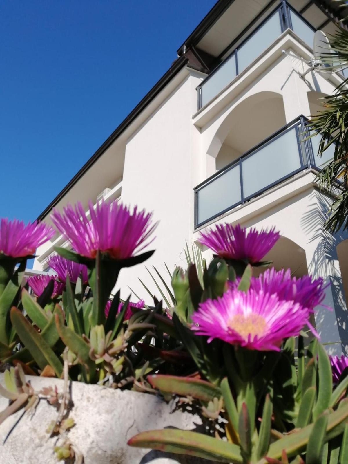 Lovely Sea View House 2 In Malinska Island Krk Екстер'єр фото